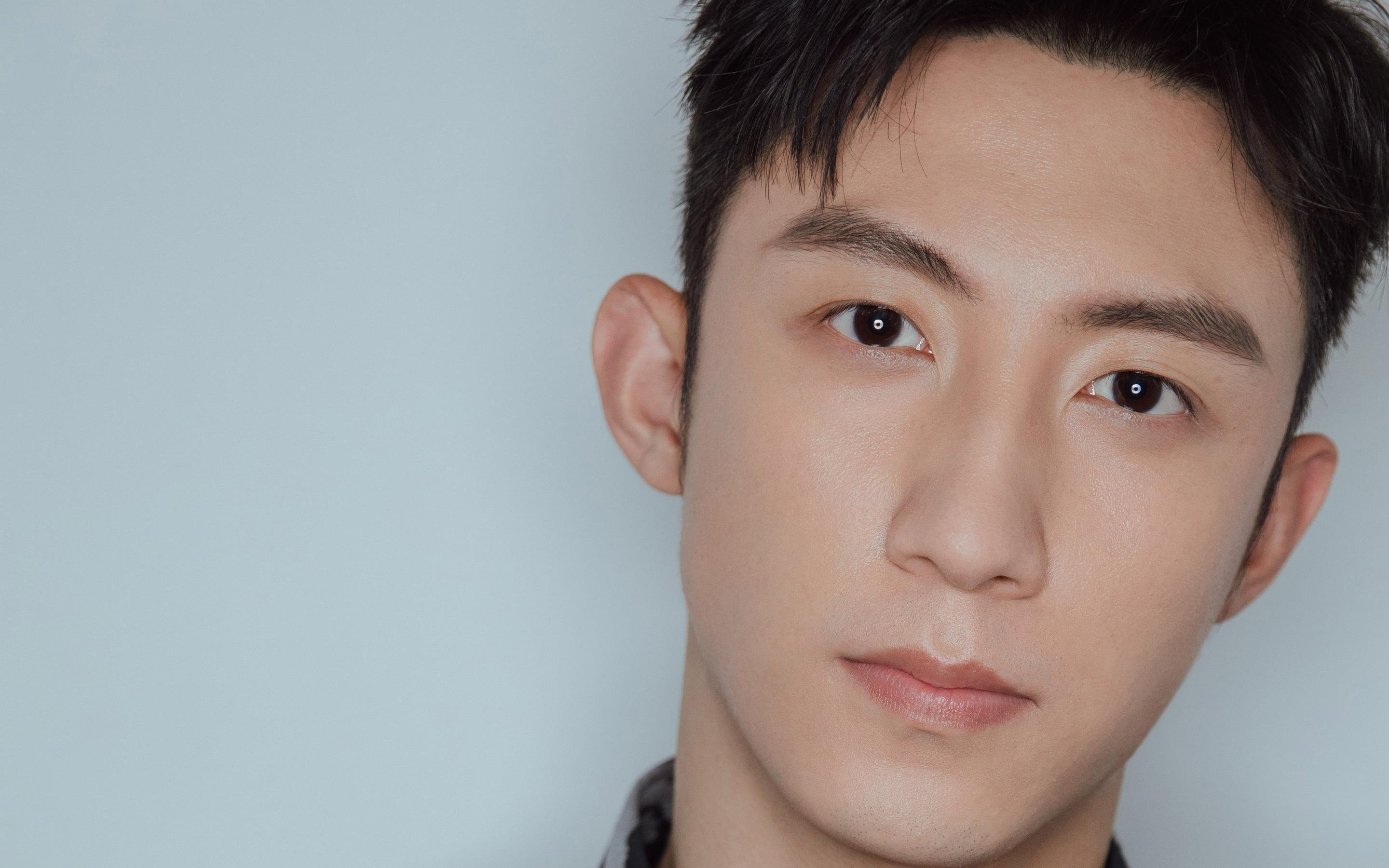 fb体育全站-_红土挑战赛:泥土之上演绎速度与技巧的盛宴_,红土是红泥吗